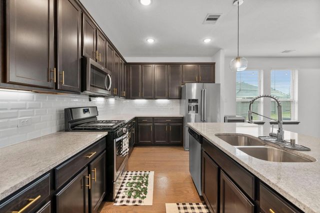 7703 Cowdray Lane, Fulshear, TX 77441