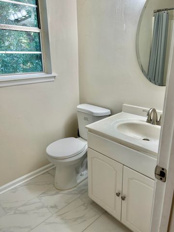 415 Parkdale Drive 16e, Charleston, SC 29414