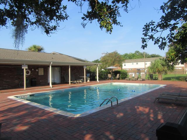 415 Parkdale Drive 16e, Charleston, SC 29414