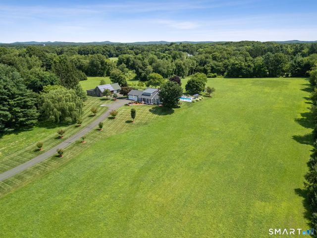 33 Norton Road, East Windsor, CT 06016