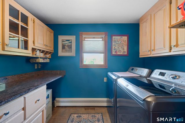 33 Norton Road, East Windsor, CT 06016