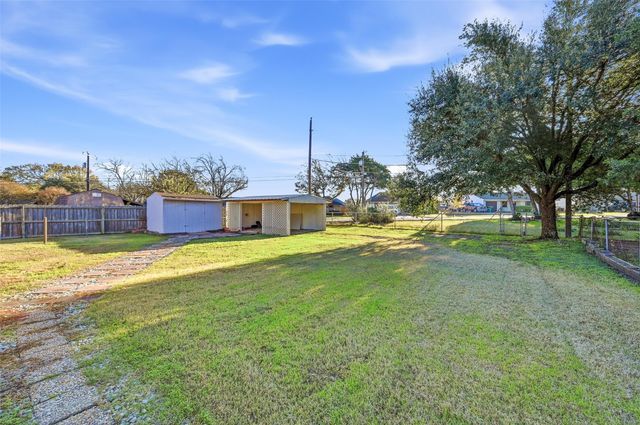 823 Marigold Drive, Cedar Hill, TX 75104