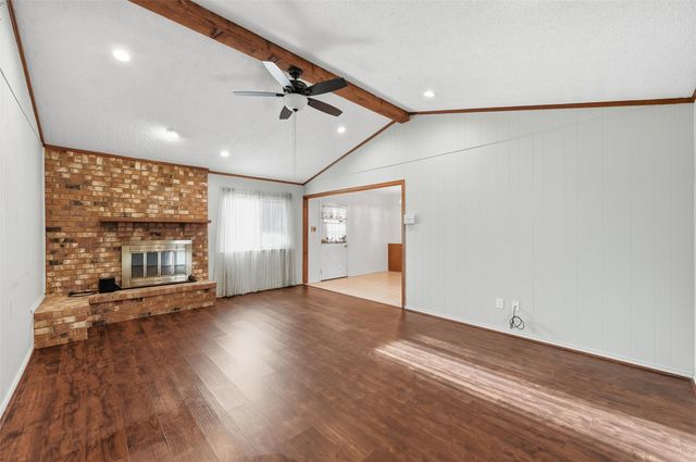 823 Marigold Drive, Cedar Hill, TX 75104