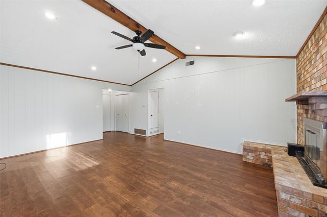 823 Marigold Drive, Cedar Hill, TX 75104