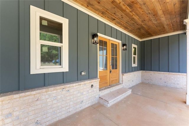 3063 Ivey Rd, Gainesville, GA 30504
