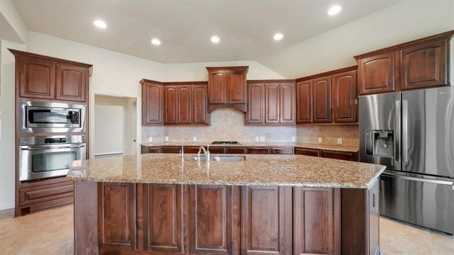 5903 Falling Briar Lane, Sugar Land, TX 77479