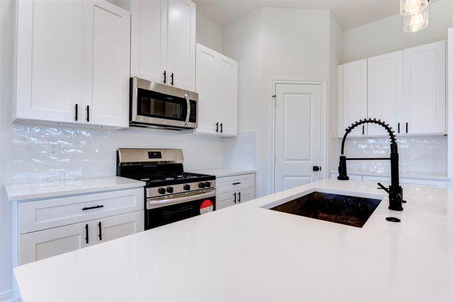 6807 Paris Street, Houston, TX 77021