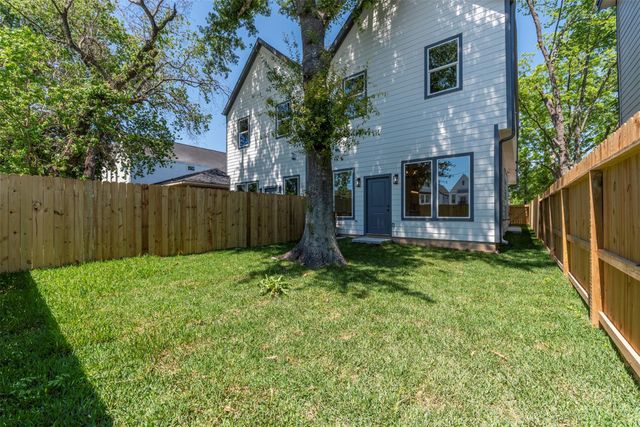 6807 Paris Street, Houston, TX 77021