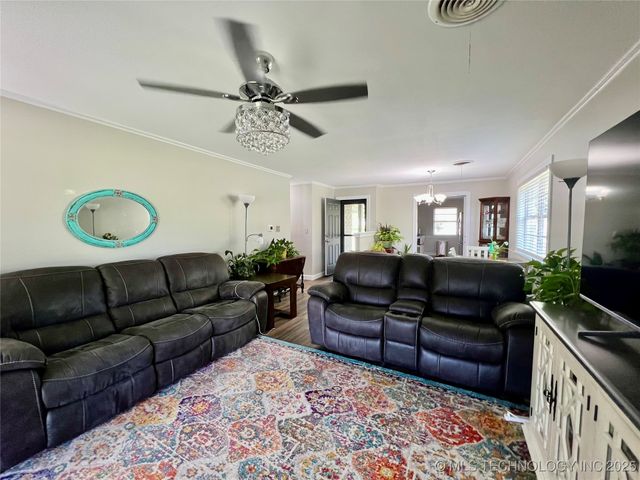 205 NE 1st Street, Kingston, OK 73439