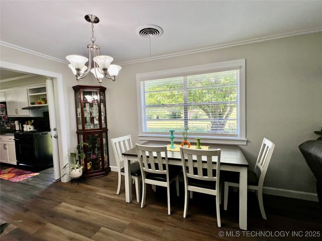 205 NE 1st Street, Kingston, OK 73439