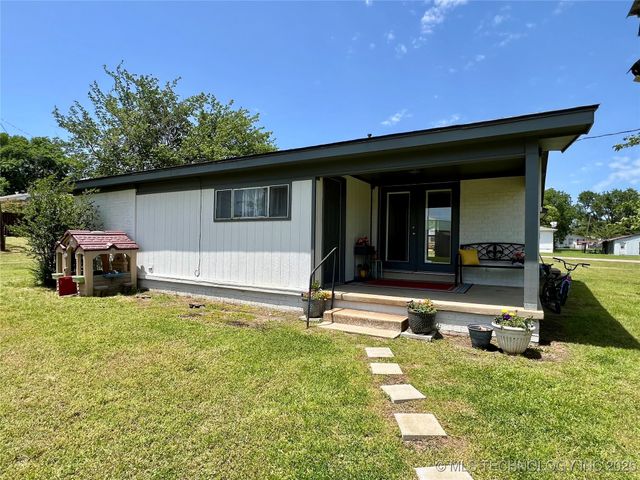 205 NE 1st Street, Kingston, OK 73439