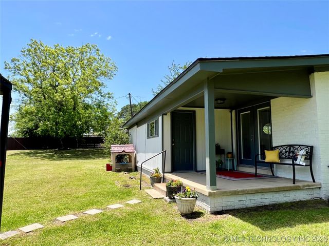 205 NE 1st Street, Kingston, OK 73439