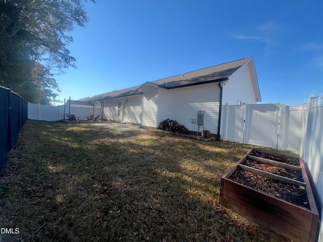 35 Kevior Avenue, Four Oaks, NC 27524