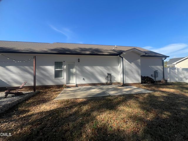 35 Kevior Avenue, Four Oaks, NC 27524