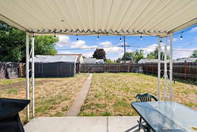 804 E Joseph Ave, Spokane, WA 99208