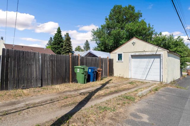 804 E Joseph Ave, Spokane, WA 99208