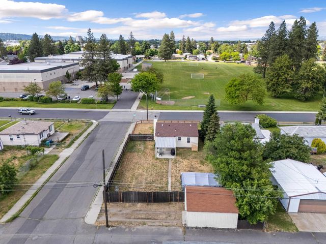 804 E Joseph Ave, Spokane, WA 99208