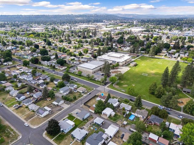 804 E Joseph Ave, Spokane, WA 99208