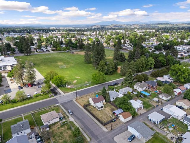 804 E Joseph Ave, Spokane, WA 99208