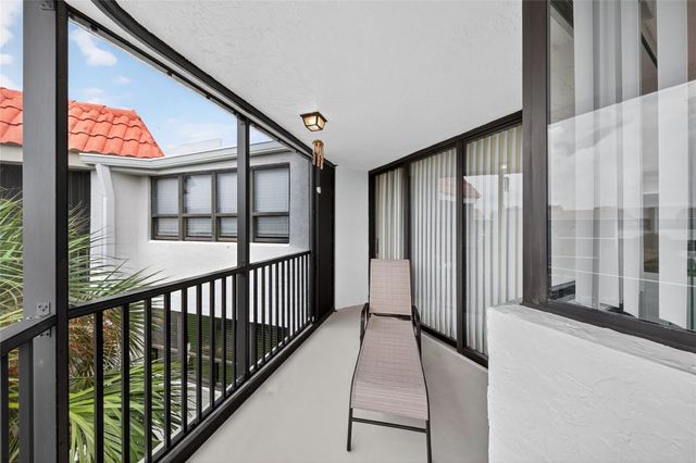 800 JEFFERY Street 405, Boca Raton, FL 33487