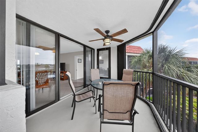 800 JEFFERY Street 405, Boca Raton, FL 33487
