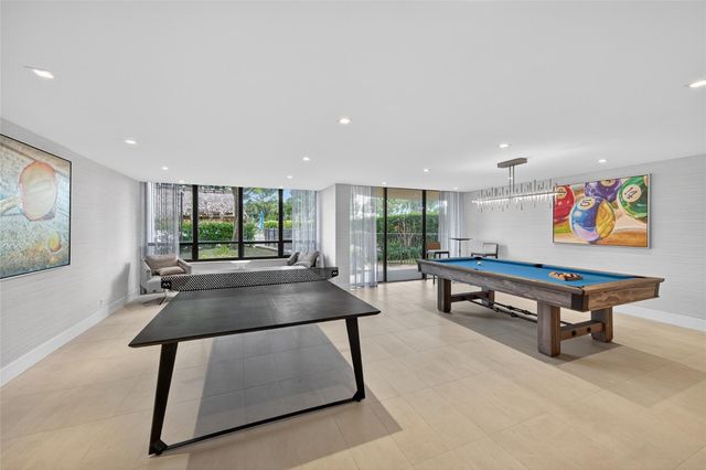 800 JEFFERY Street 405, Boca Raton, FL 33487