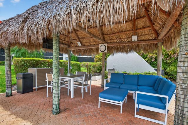 800 JEFFERY Street 405, Boca Raton, FL 33487