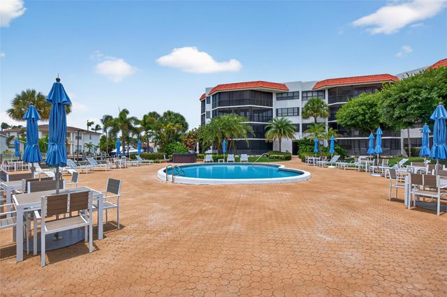 800 JEFFERY Street 405, Boca Raton, FL 33487