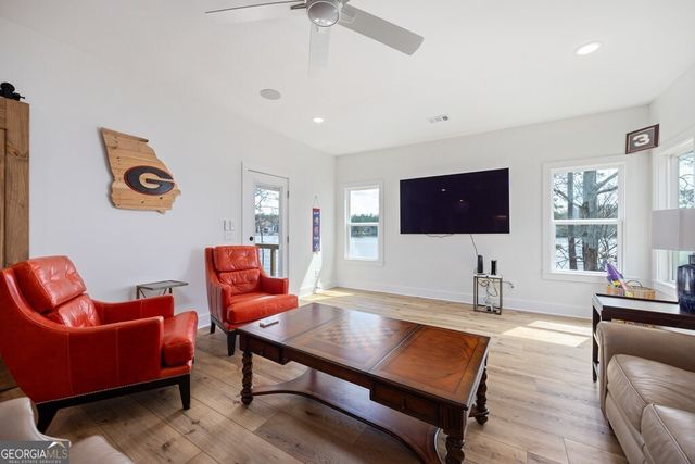 597 Hinton Drive, Hamilton, GA 31811