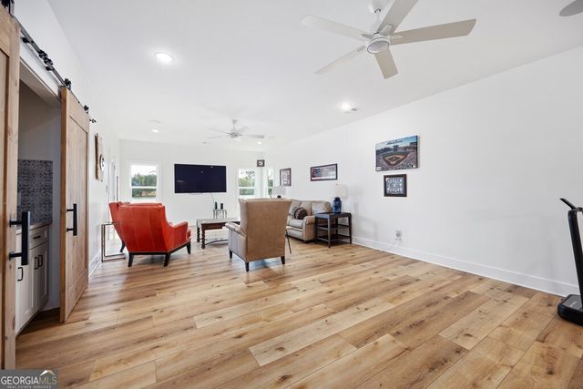 597 Hinton Drive, Hamilton, GA 31811