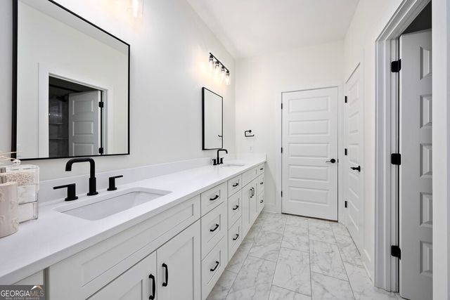 597 Hinton Drive, Hamilton, GA 31811