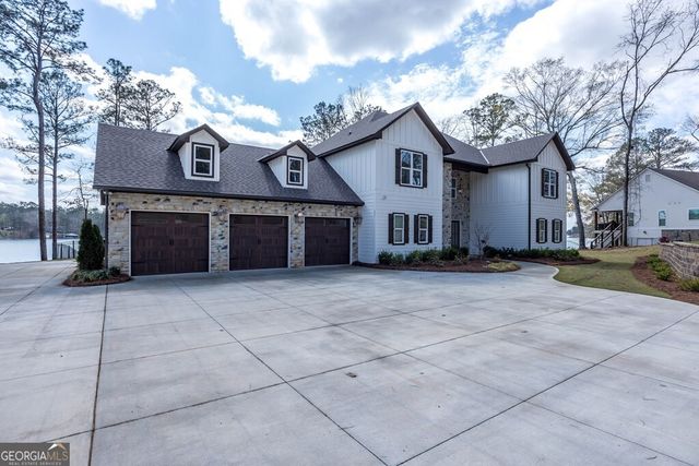 597 Hinton Drive, Hamilton, GA 31811