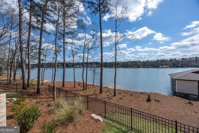 597 Hinton Drive, Hamilton, GA 31811