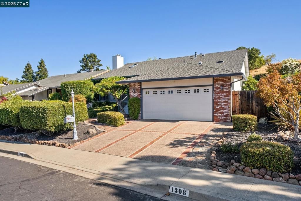 1308 Saddlehill Ln, Concord, CA 94521