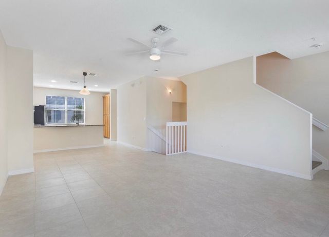 1247 Vía De Fossi, Boynton Beach, FL 33426