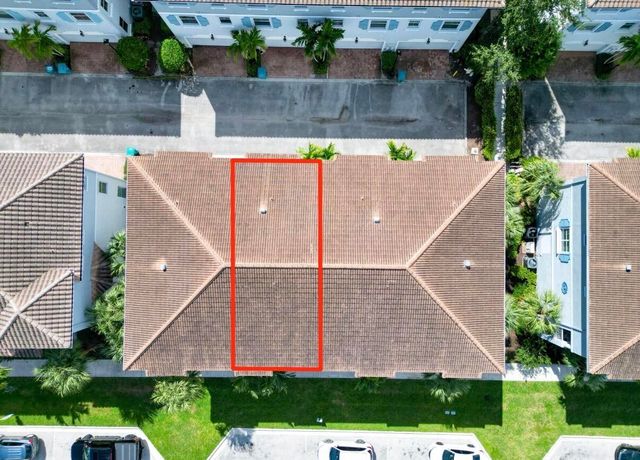 1247 Vía De Fossi, Boynton Beach, FL 33426