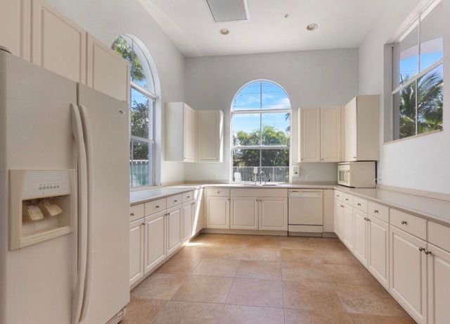 1247 Vía De Fossi, Boynton Beach, FL 33426