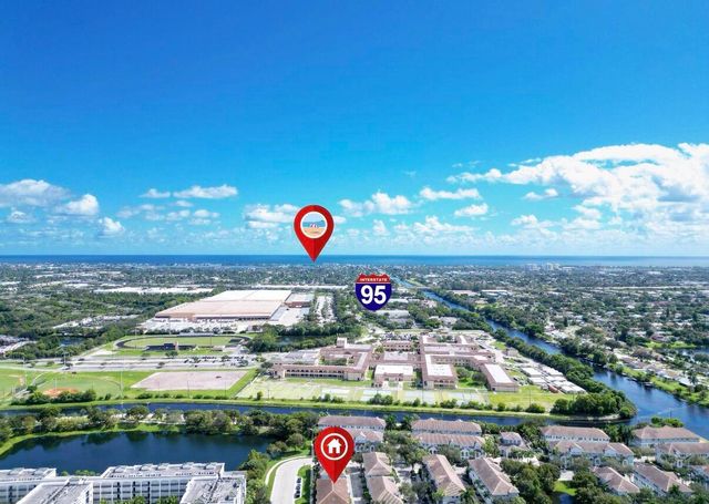 1247 Vía De Fossi, Boynton Beach, FL 33426
