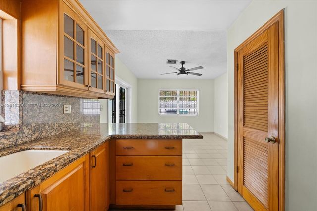 13 SW 97th Pl, Miami, FL 33174