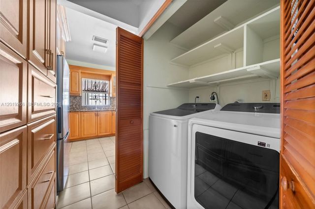 13 SW 97th Pl, Miami, FL 33174