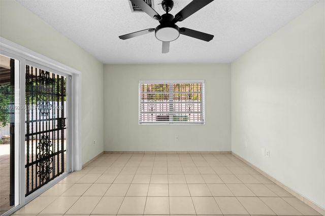 13 SW 97th Pl, Miami, FL 33174