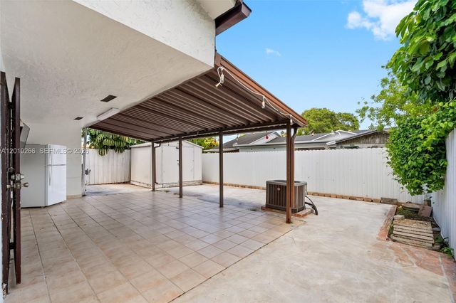 13 SW 97th Pl, Miami, FL 33174