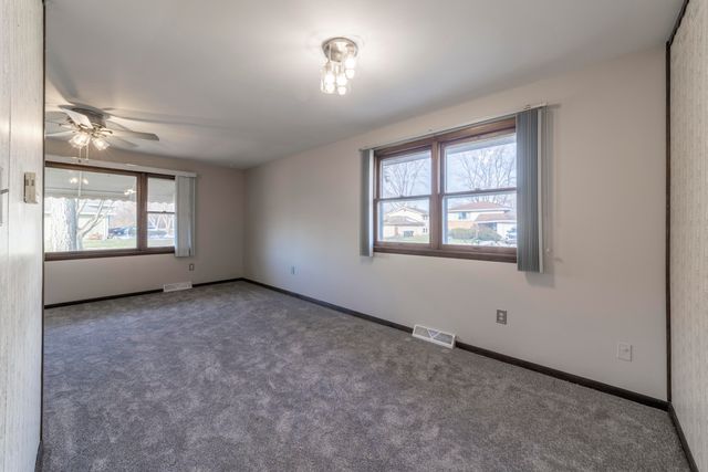 6109 Wisconsin Street, Hobart, IN 46342