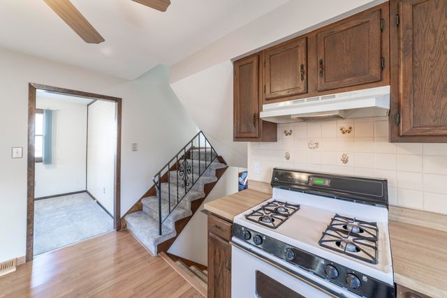 6109 Wisconsin Street, Hobart, IN 46342