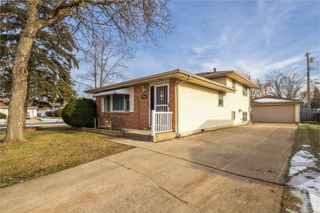 6109 Wisconsin Street, Hobart, IN 46342