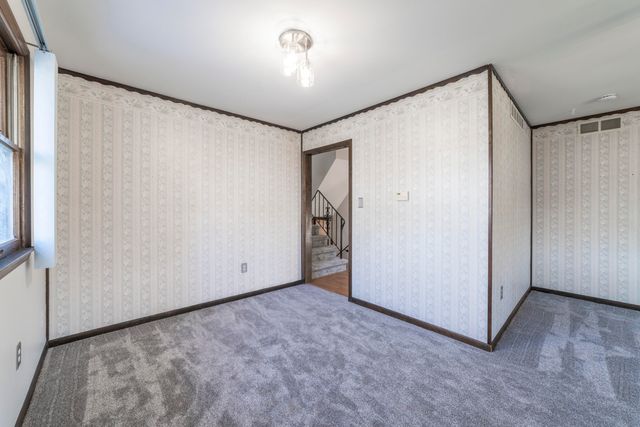 6109 Wisconsin Street, Hobart, IN 46342