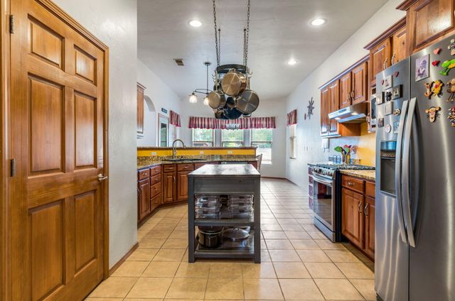 41 Inspiration Drive, Los Lunas, NM 87031