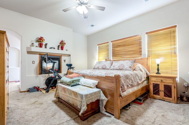 41 Inspiration Drive, Los Lunas, NM 87031