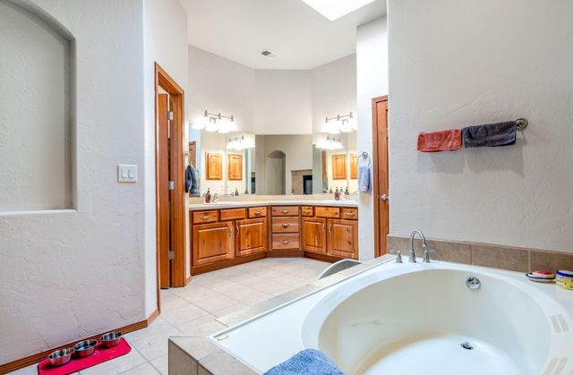41 Inspiration Drive, Los Lunas, NM 87031