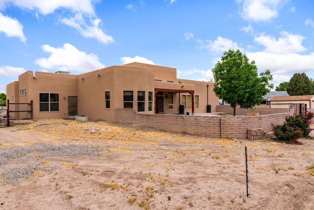 41 Inspiration Drive, Los Lunas, NM 87031